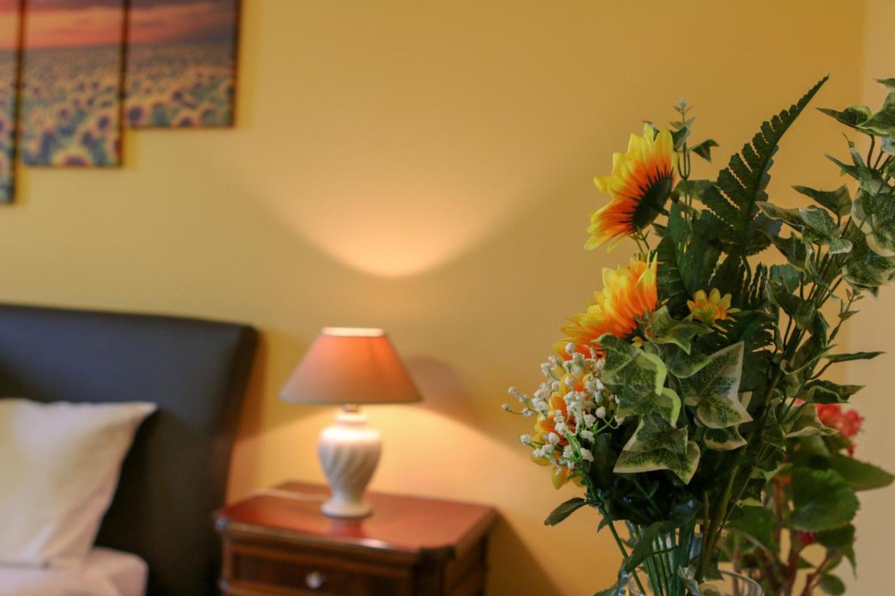 캔디아 카나베세 Spighe Paglia E Girasole B&B 외부 사진