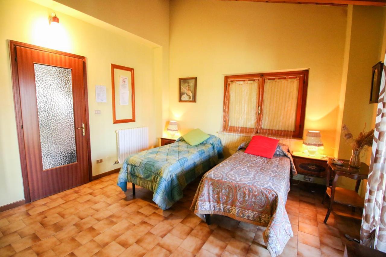 캔디아 카나베세 Spighe Paglia E Girasole B&B 외부 사진